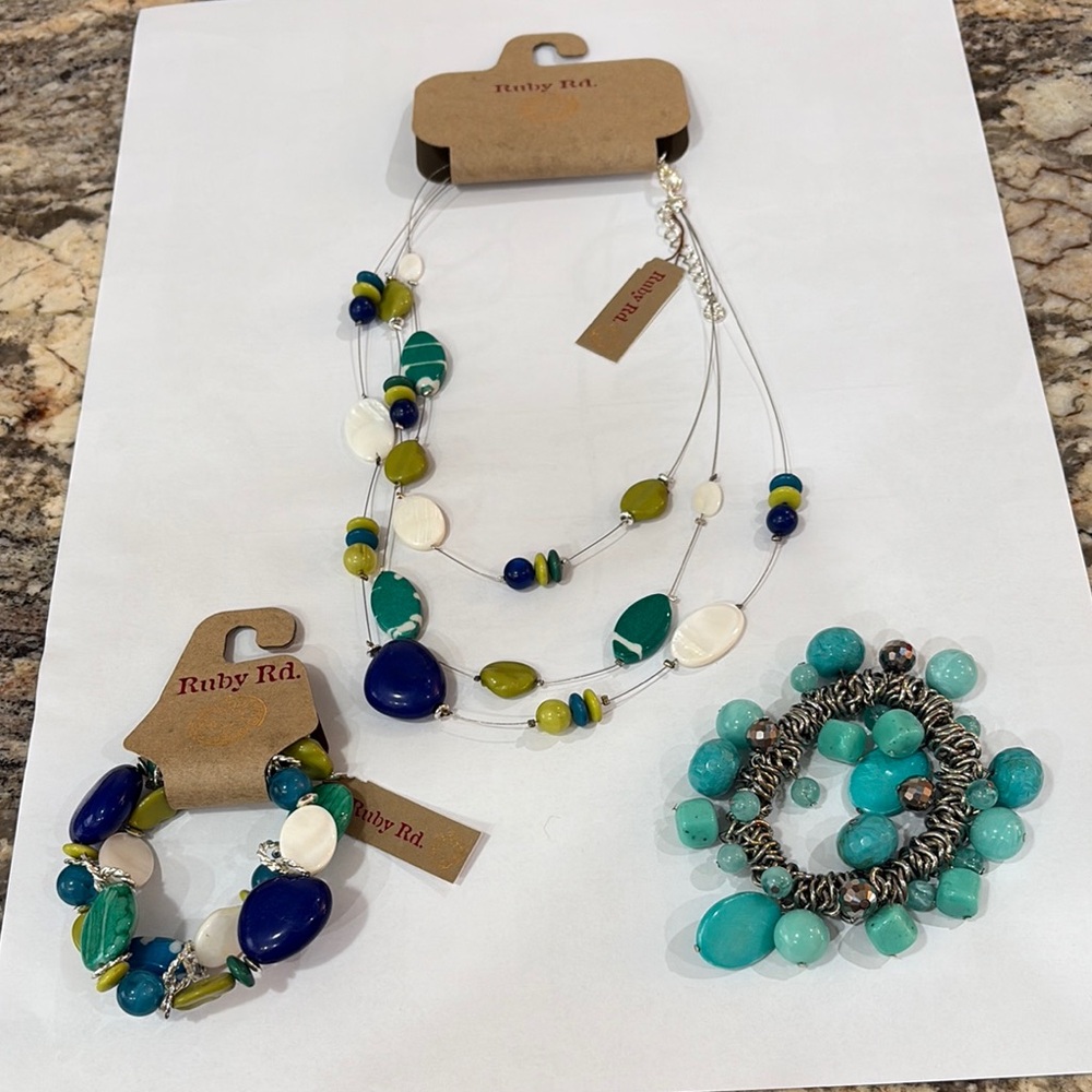 NWT Ruby Rd. Blue and Green Beaded Necklace and Bracelet Set